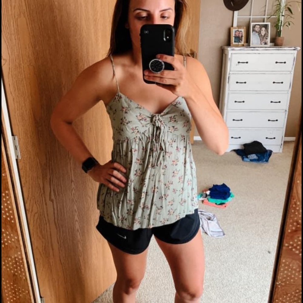 Basically new tank top!